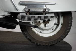 Immagine 18/50 di Piaggio Vespa 125 (1959)