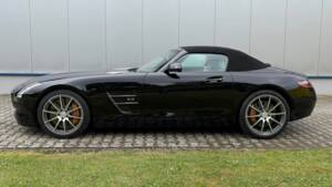Image 6/28 of Mercedes-Benz SLS AMG Roadster (2012)