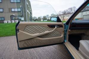 Image 16/31 de Mercedes-Benz 420 SEC (1990)