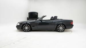 Image 8/15 of Mercedes-Benz 500 SL (1992)