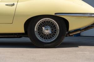 Image 9/78 de Jaguar E-Type (1969)