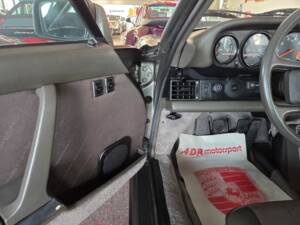 Bild 23/27 von Porsche 911 Carrera 3.2 (1987)