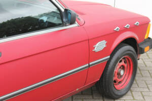 Image 19/30 of BMW 320i (1982)