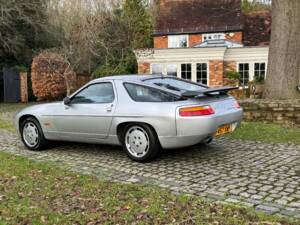 Imagen 6/33 de Porsche 928 S4 (1988)