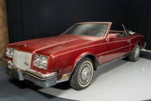 Bild 4/8 von Buick Riviera Convertible (1985)