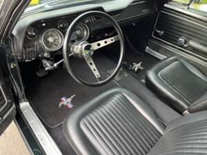 Image 40/49 of Ford Mustang GT 390 (1967)