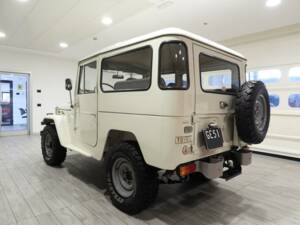 Imagen 3/15 de Toyota Land Cruiser FJ 40 (1972)