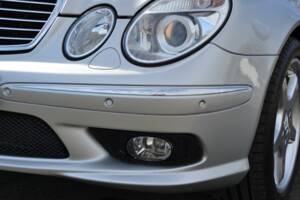 Imagen 46/100 de Mercedes-Benz E 55 AMG (2003)