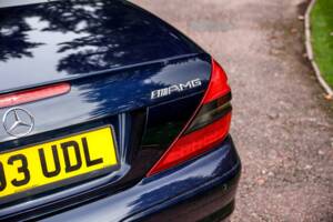 Image 8/41 of Mercedes-Benz SL 55 AMG (2003)