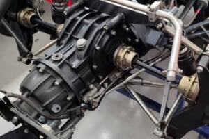 Image 31/50 of Lola T290 (1972)