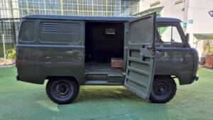 Image 33/51 of UAZ 3741 (1991)