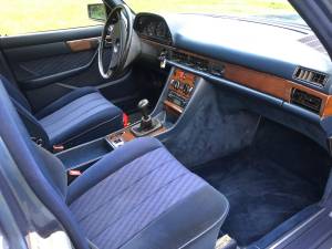 Afbeelding 12/26 van Mercedes-Benz 280 SE (1983)