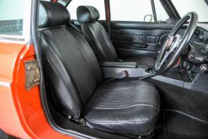 Bild 15/50 von MG MGB GT V8 SEC (1978)