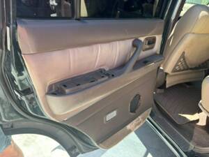 Image 30/41 of Toyota Land Cruiser J80 (1995)
