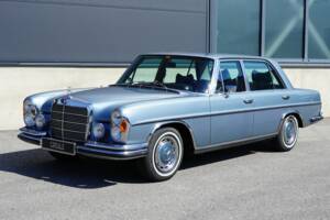 Bild 22/50 von Mercedes-Benz 300 SEL 6.3 (1972)