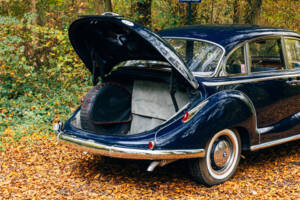 Immagine 111/199 di BMW 502 - 3,2 Litre (1961)