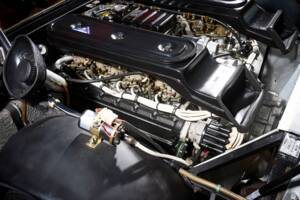Image 33/48 of Ferrari 512 BB (1980)
