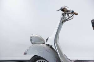 Immagine 34/50 di Piaggio Vespa 125 (1954)