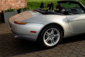 Image 25/84 of BMW Z8 (2001)