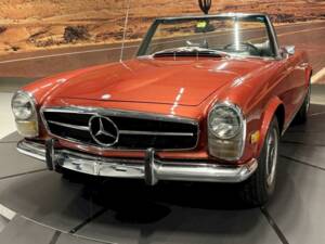 Image 5/35 de Mercedes-Benz 280 SL (1969)
