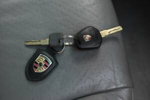 Bild 45/50 von Porsche 911 Carrera 4S (2004)