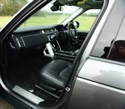 Image 23/50 of Land Rover Range Rover Vogue SDV8 (2019)