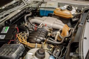 Image 19/22 of BMW 323i (1980)