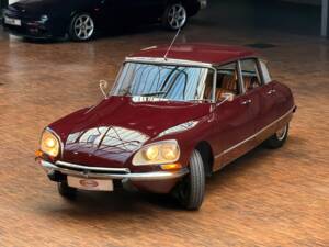 Afbeelding 1/37 van Citroën DS 21 Pallas (1967)