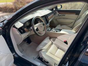 Bild 10/27 von Volvo S90 T8 (2018)
