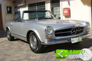 Image 5/10 de Mercedes-Benz 230 SL (1967)