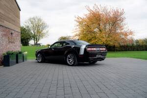 Image 28/86 of Dodge Challenger SRT "Black Ghost" (2023)