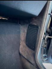 Bild 16/21 von BMW 520i (1987)