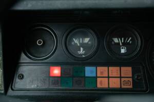 Bild 46/50 von Land Rover 90 (1985)
