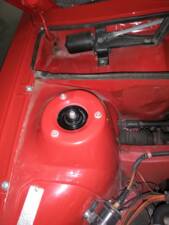 Bild 8/10 von Audi 100 Coupe S (1973)