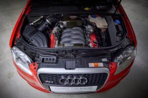 Image 55/95 of Audi RS4 Avant (2006)