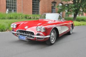 Image 1/21 of Chevrolet Corvette (1959)