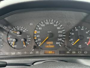 Bild 14/37 von Mercedes-Benz SL 500 (1996)