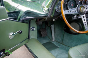 Image 7/61 de Jaguar Type E (2+2) (1969)