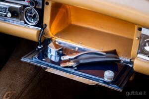 Image 62/79 de Mercedes-Benz 280 SL (1969)