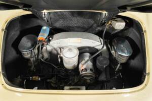 Immagine 18/19 di Porsche 356 B 1600 Super Karmann-Hardtop (1961)