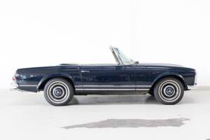 Image 3/40 de Mercedes-Benz 250 SL (1967)