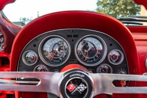 Image 42/64 of Chevrolet Corvette Sting Ray Convertible (1964)