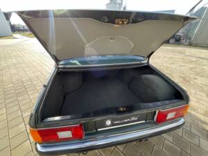 Afbeelding 15/26 van BMW 732i (1986)