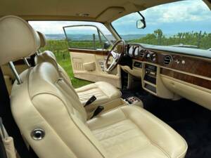 Bild 11/16 von Rolls-Royce Corniche I (1979)