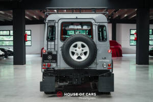 Image 8/25 of Land Rover Defender 90 (2013)