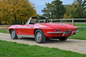 Image 2/50 de Chevrolet Corvette Sting Ray Convertible (1963)