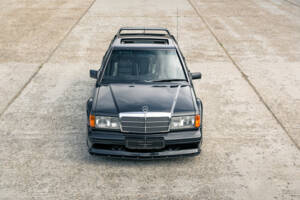 Bild 2/53 von Mercedes-Benz 190 E 2.5-16 (1991)