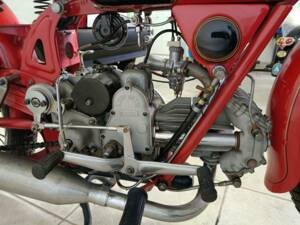 Afbeelding 7/39 van Moto Guzzi DUMMY (1950)