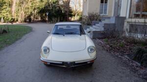 Image 10/58 of Alfa Romeo 2000 Spider Veloce (1977)