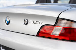 Bild 9/15 von BMW Z3 3.0i (2001)
